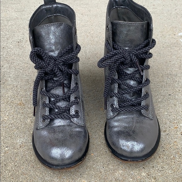 Chinese Laundry Lace up ankle boots - Picture 4 of 10